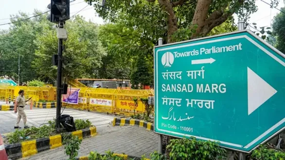 supreme-court-orders-delhi-police-to-remove-barricades-amid-cjp-protest