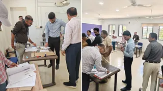 ગાંધીનગર મનપાની 44 બેઠકો માટે મતદાન શરૂ: બપોરે 3 વાગ્યા સુધીમાં 44 ટકા જેટલું વોટિંગ, મતાદાતાઓમાં અનેરો ઉત્સાહ
