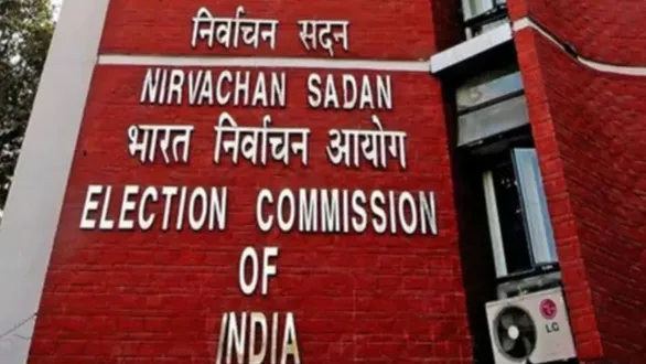 delhi-voter-list-ec-clarifies-33-lakh-discrepancies-amid-protests