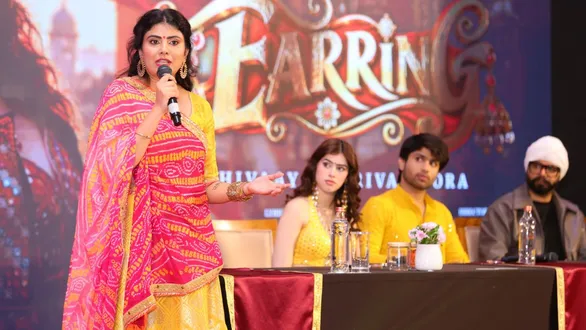 shivays-earring-song-launched-by-minister-rivaba-jadeja