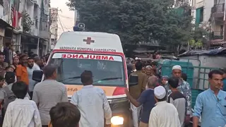 Vadodara News:વડોદરાના હાથીખાનામાં AC યુનિટ અને ગેસ સિલિન્ડર બ્લાસ્ટ; એક જ પરિવારના 5 સભ્યો ઈજાગ્રસ્ત

