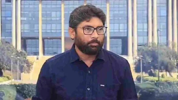 mla-jignesh-mevani-booked-for-police-station-intrusion-and-obstructing-duty-in-gandhinagar