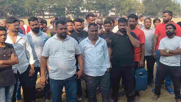 navsari-municipal-corporation-employees-indefinite-strike-demand
