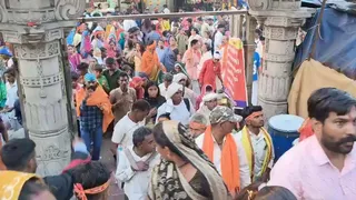 Pavagadh Navratri 2026:  પાવાગઢમાં નવરાત્રિના બીજા નોરતે માઈભક્તોનું ઘોડાપૂર, મંદિર સુધી ભક્તોની લાંબી કતારો