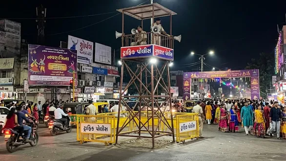 ahmedabad-traffic-police-installs-10-watch-towers-for-navratri-traffic-control