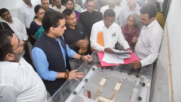 health-minister-prafulbhai-pansheriya-reviews-anand-civil-hospital