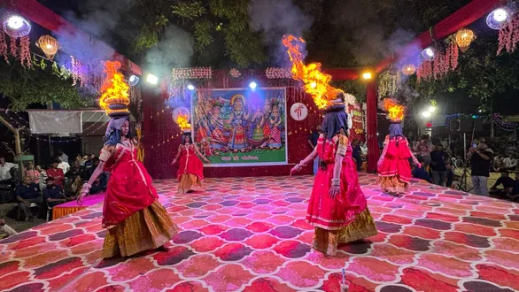 rajkot-navratri-2026-inside-kothariya-nakas-historic-mama-saheb-garbi-and-its-iconic-salagti-hindoni-raas