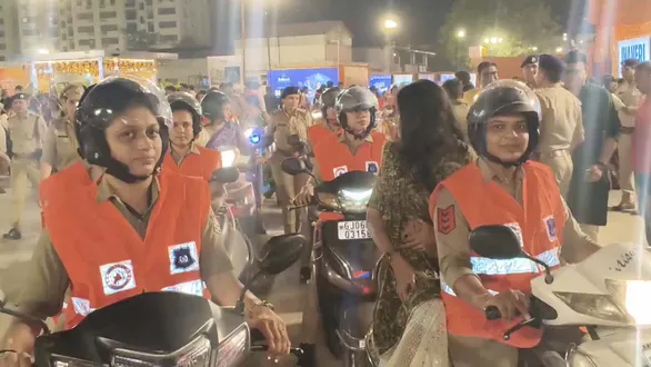 vadodara-navratri-2026-police-she-team-in-action-under-dcp-manjita-vanzara