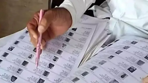 ec-announces-voter-list-revision-in-17-states-amid-sir-row