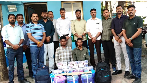 two-arrested-with-ganja-worth-859-lakh-being-brought-to-gujarat-from-odisha-3-wanted
