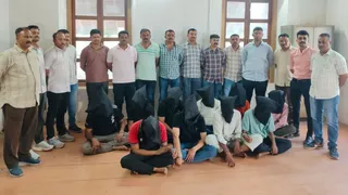 રાજકોટ લૂંટ વીથ મર્ડર કેસમાં મોટો પર્દાફાશ: માત્ર 6 કલાકમાં રાજસ્થાનથી 10 આરોપીઓ ઝડપાયા, જાણો કેવી રીતે ઘડાયું કાવતરું