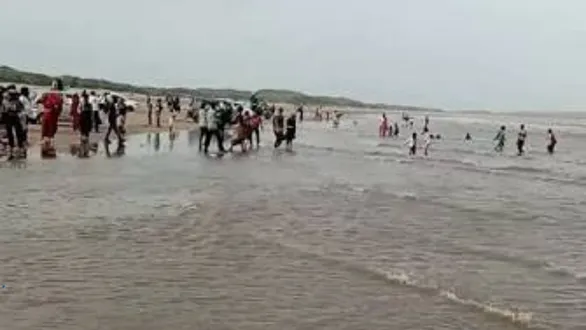 vadodara-kotna-beach-mahisagar-river-tourism-development-collector
