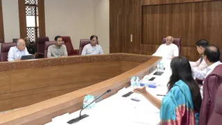 વીજળી વપરાશમાં રેકોર્ડબ્રેક ઉછાળો! ગુજરાતમાં સર્વોચ્ચ વીજ માંગ નોંધાતા સરકાર એક્શન મોડમાં, જાણો શું છે માસ્ટર પ્લાન?