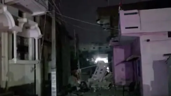 siwan-firecracker-blast-5-dead-in-illegal-unit-bihar