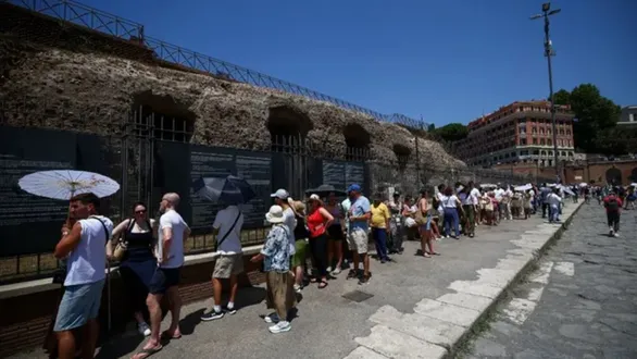 record-heat-turns-deadly-in-europe-more-than-50-thousand-people-die-due-to-heatwave