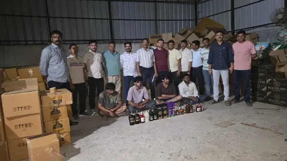 vadodara-rural-lcb-arrested-bishnoi-gang-associates-seized-liquor-in-jarod