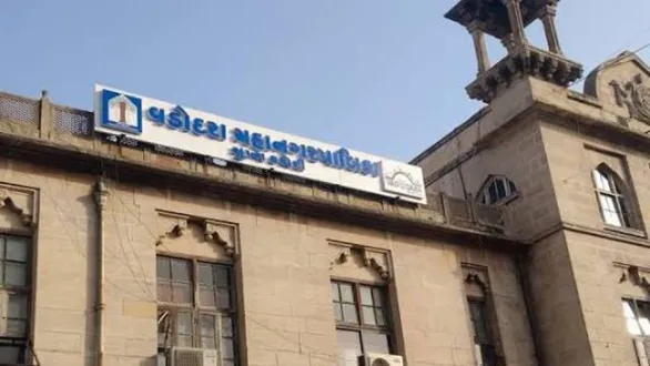 vadodara-food-department-check-groundnut-oil-ghee-paneer-samples-fail-vmc-action