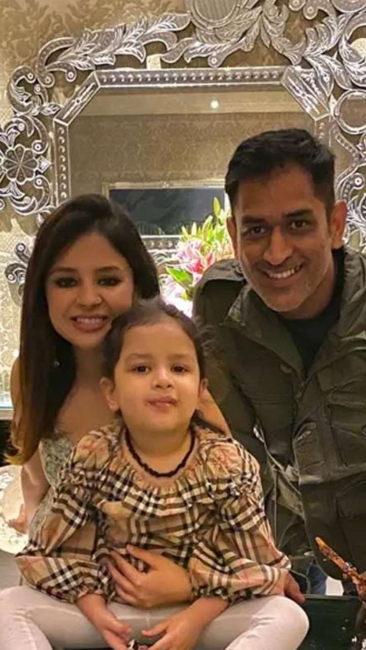 Ziva Dhoni: કેપ્ટન કૂલની પુત્રી ઝીવાની લેટેસ્ટ તસવીરો