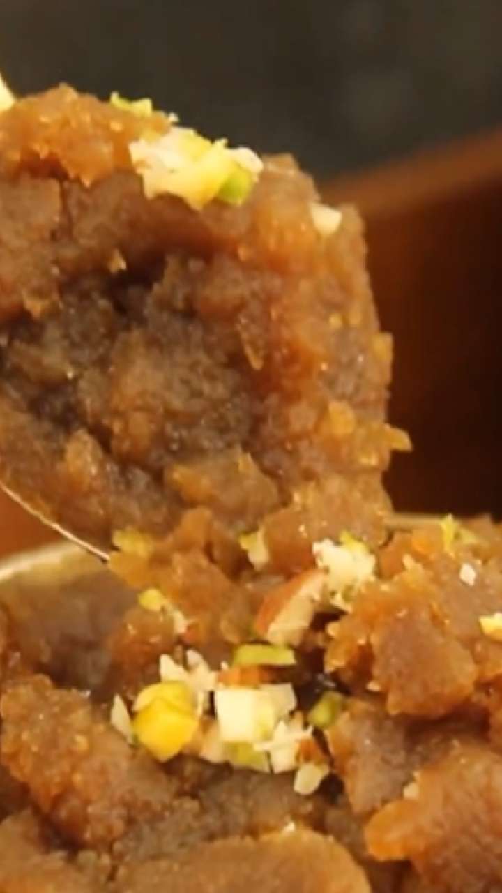 હોમ મેઈડ ઘઉંના લોટનો શીરો રેસીપી Aate Ka Halwa Recipe How To Make